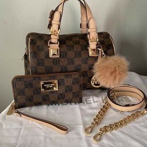 Meet your Posher, Victoria